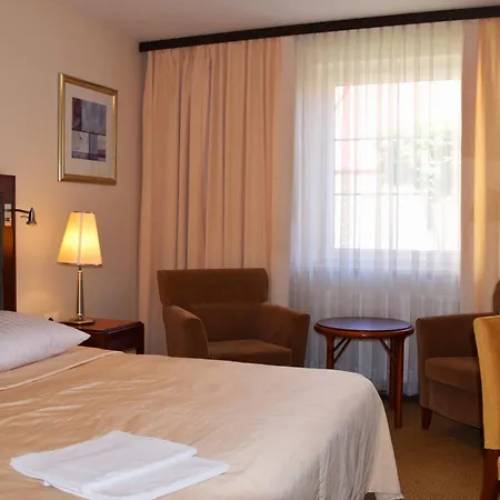 Dwór Zielone Wzgórza Hotel