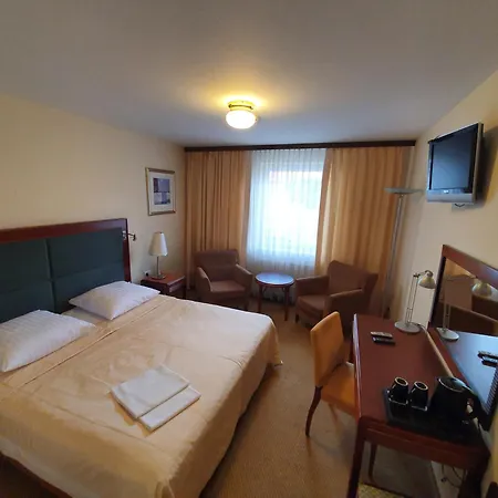 Hotel Dwór Zielone Wzgórza Bukowno (Czestochowa)